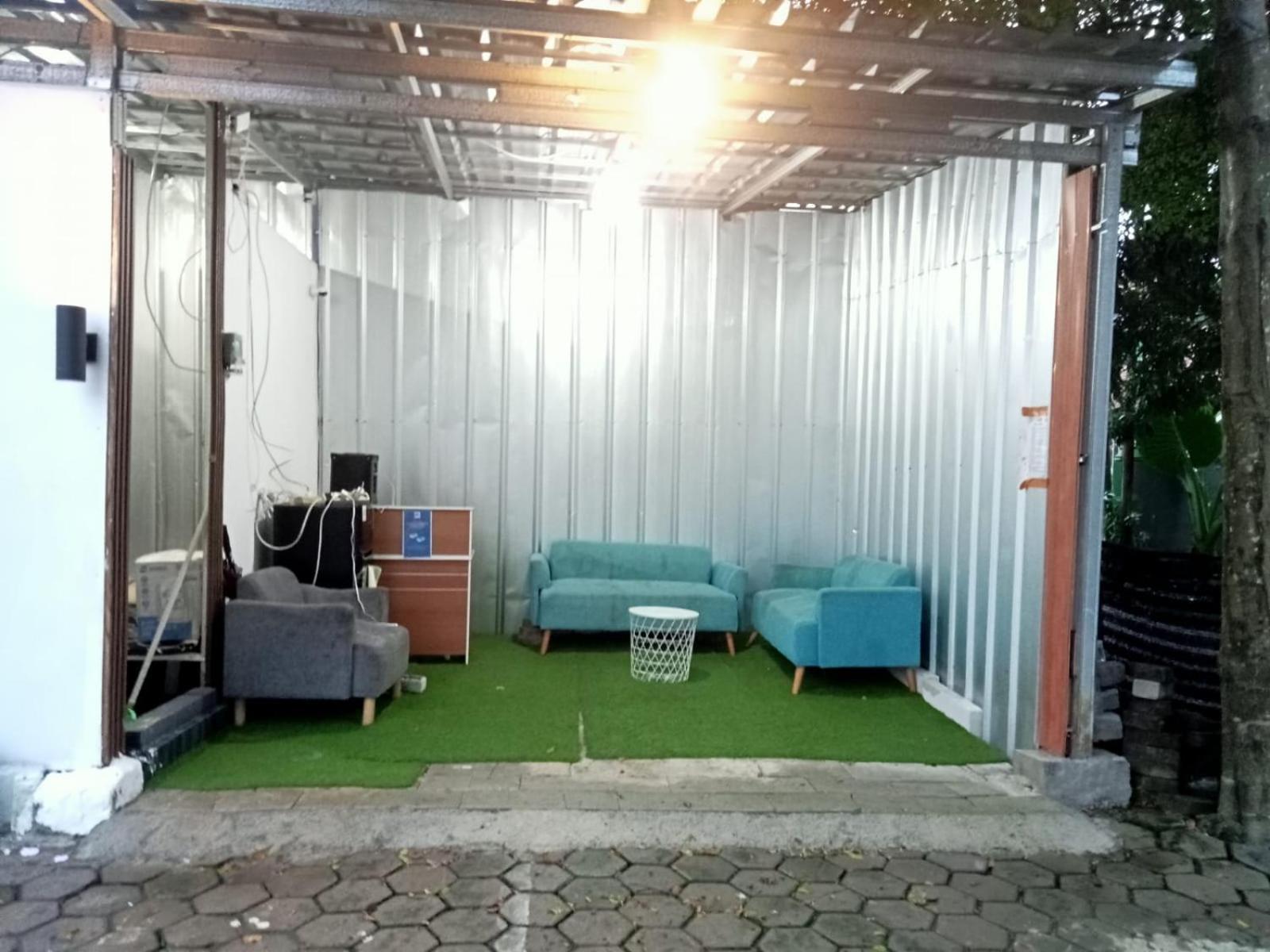 Algira Guest House Gunungbatu Syariah Cimanggu Exterior photo